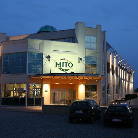 Hotel Mito Ossona Екстериор снимка
