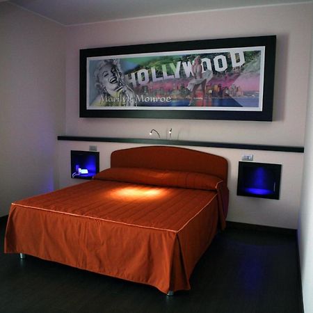 Hotel Mito Ossona Екстериор снимка