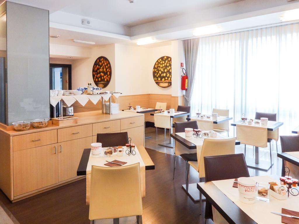 Hotel Mito Ossona Екстериор снимка