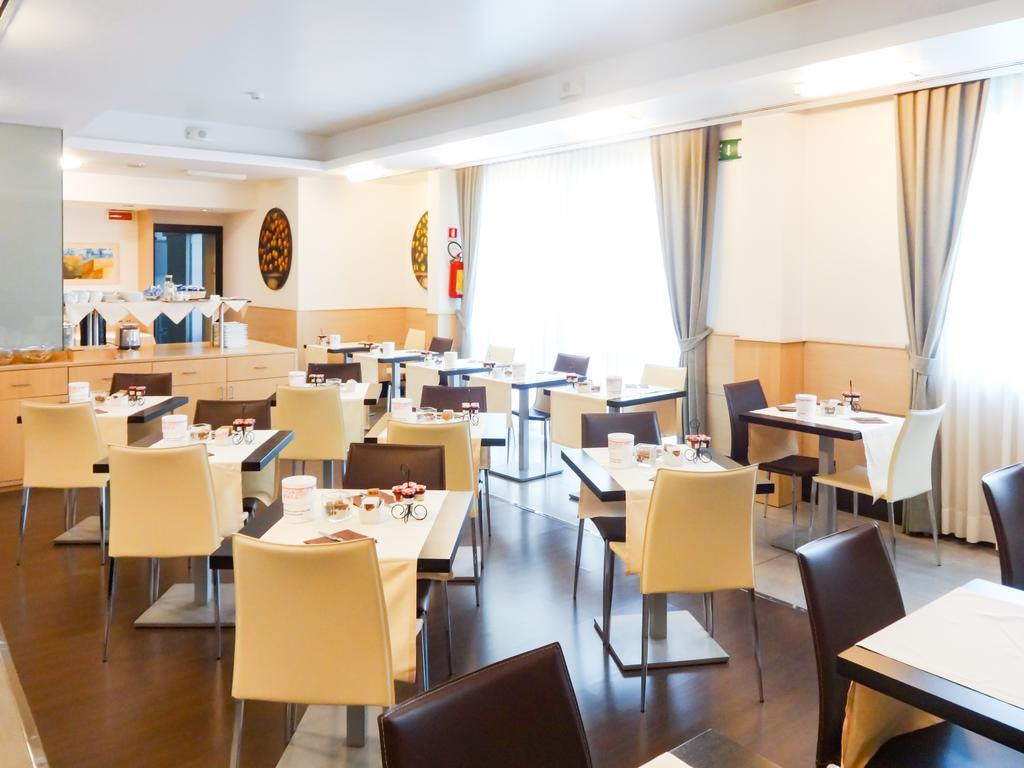 Hotel Mito Ossona Екстериор снимка
