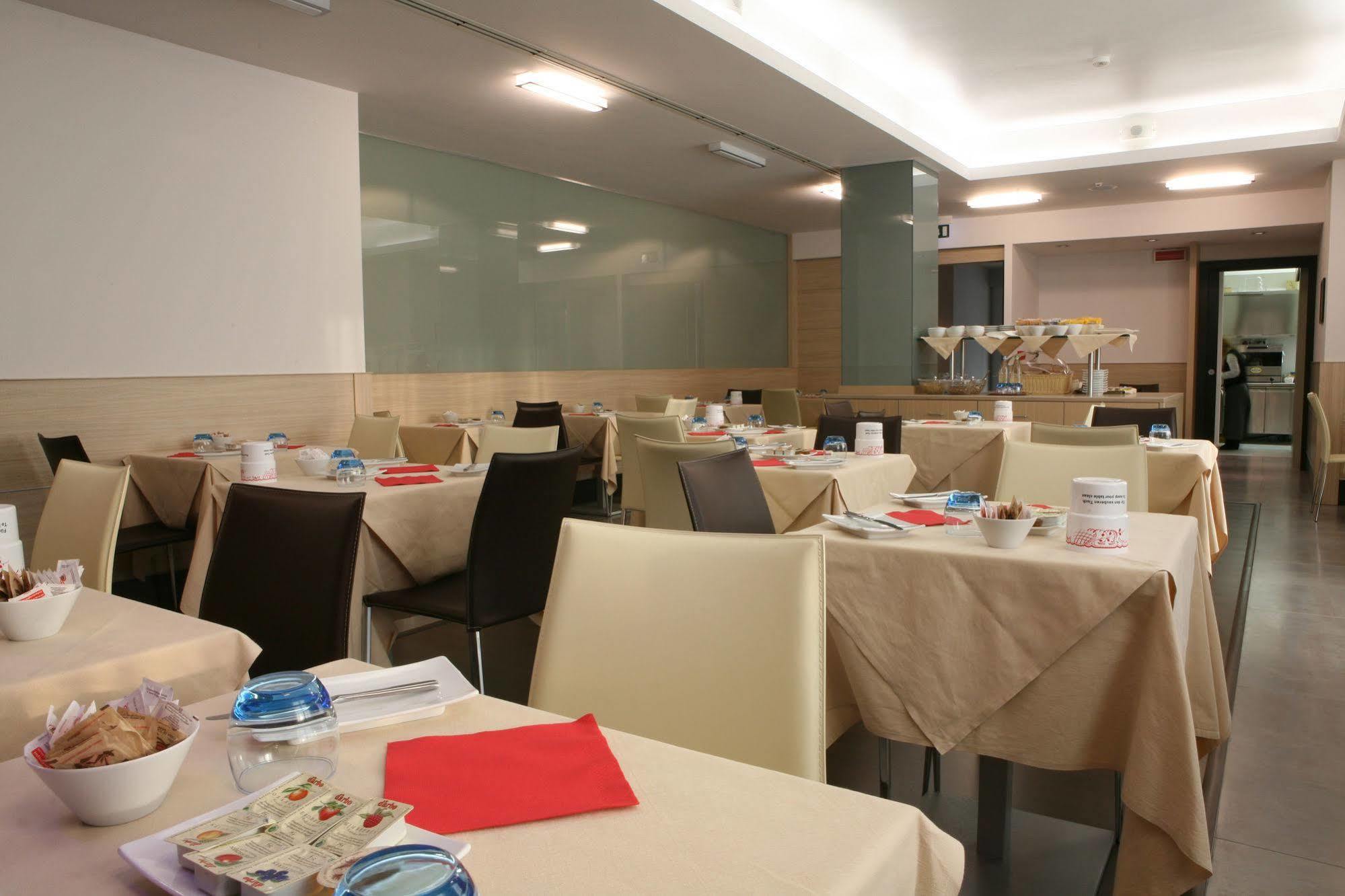 Hotel Mito Ossona Екстериор снимка